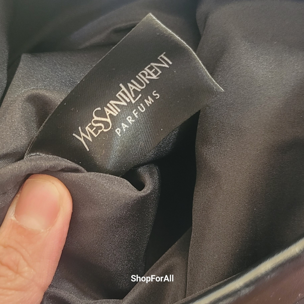 Yves Saint Laurent - Picture 15 of 16